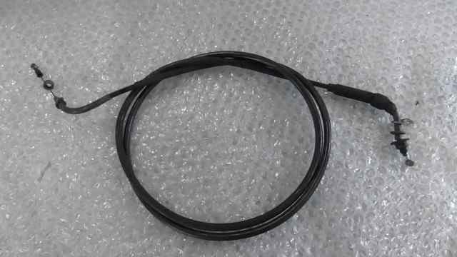 バイクパーツ マジェスティ125FI LPRSE27106A の アクセルワイヤー *1590111501 【中古】【送料込】
