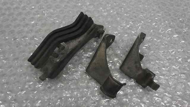 バイクパーツ ライブディオチェスタ AF34 の リアブレーキ ホルダー *1592273690 【中古】【送料込】