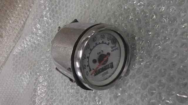 バイクパーツ ビーノ2スト 5AU-096xxx の スピードメーター *1599791568 【中古】【送料込】