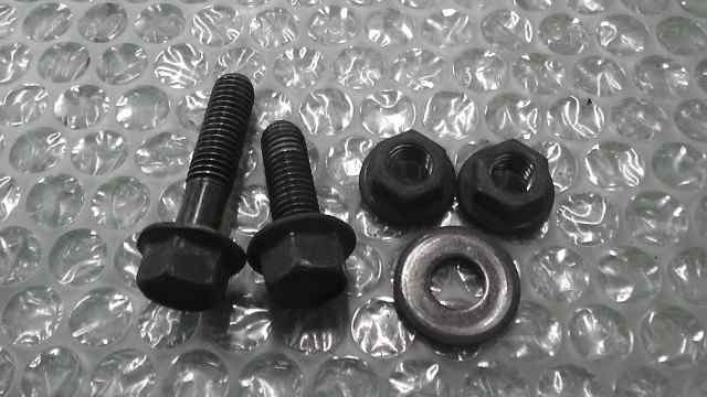 バイクパーツ ビーノモルフェ(FI) SA37J-513xxx の マフラーボルト *1614215479 【中古】【送料込】