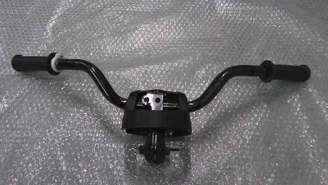 バイクパーツ ギア4スト UA06J-242xxx の ハンドル *1614320840 【中古】【送料込】