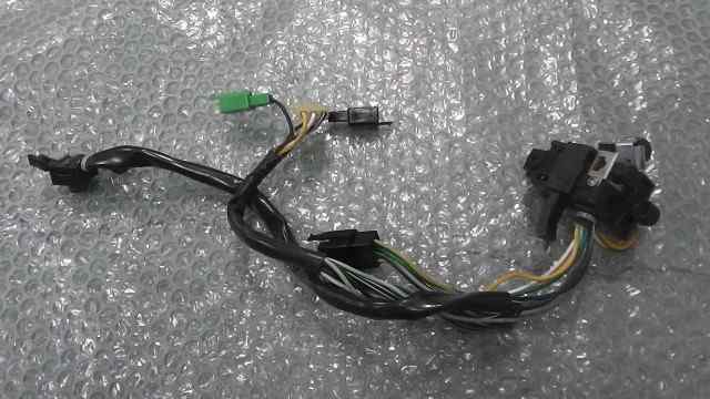 バイクパーツ アドレスV50 CA44A-119xxx の ハンドルスイッチ *1618534838 【中古】【送料込】