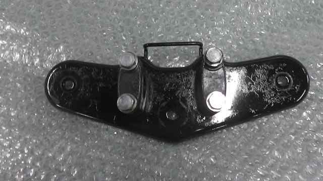 バイクパーツ ストリートマジックS CA1LB-107xxx の トップブリッジ *1623288245 【中古】【送料込】