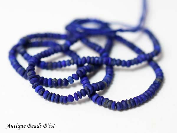 【1609】ラピスラズリ算盤型小粒ビーズ一連Φ3mm【とんぼ玉】【アンティークビーズ】【天然石】【パワーストーン】【パーツ】【アンティークビーズ】