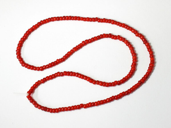 【2106】ANTIQUEホワイトハーツ美赤小粒ビーズ一連（Φ4.0mm）【とんぼ玉】【蜻蛉玉...