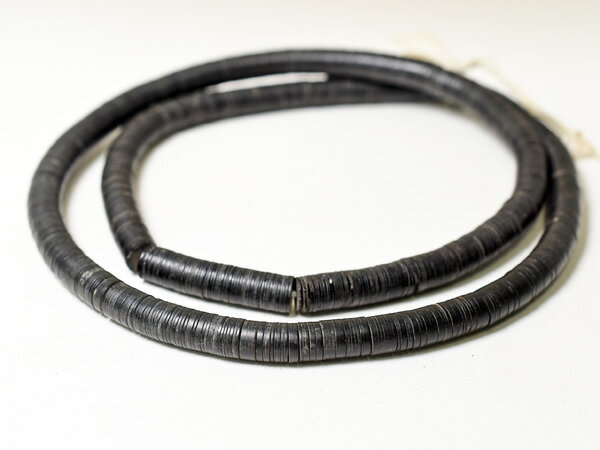 【2510】レコード盤ブラックカラービーズ一連C（Φ8.0mm）【とんぼ玉】【アンティークビーズ】【ビーズ..