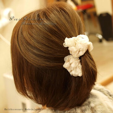 花びら みたい♪【 パール付き ビッグリボン バナナクリップ 】 ふわふわ ヘアクリップ あす楽 クリップ ヘアピン リボンクリップ 大きいリボン ヘアアクセ 【 デート ドレス に♪ ホワイト ピンク / オフィス カジュアル 仕様☆ ブラウン ブラック 】 黒 白 華奢 シンプル