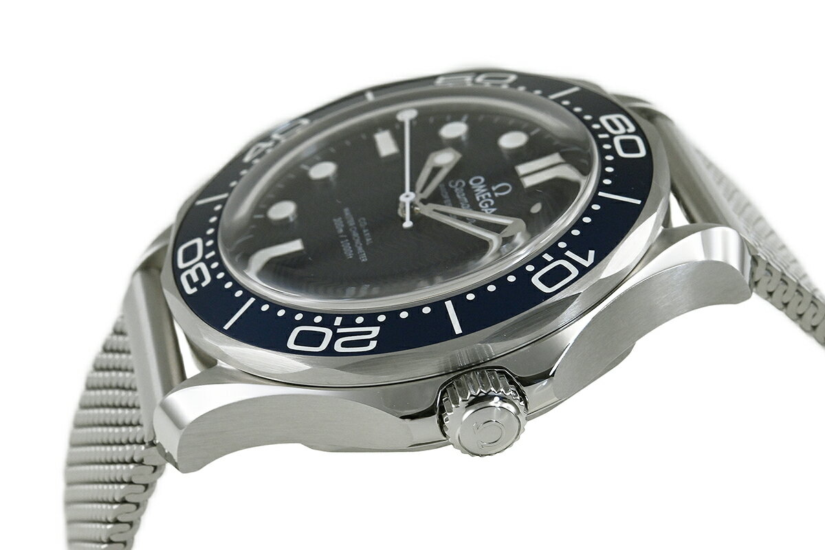 ☆夏のBIGSALE☆【中古】OMEGA オメガ シーマスター ダイバー 300M コーアクシャル マスター クロノメーター 42MM ボンド映画60周年記念モデル 210.30.42.20.03.002
