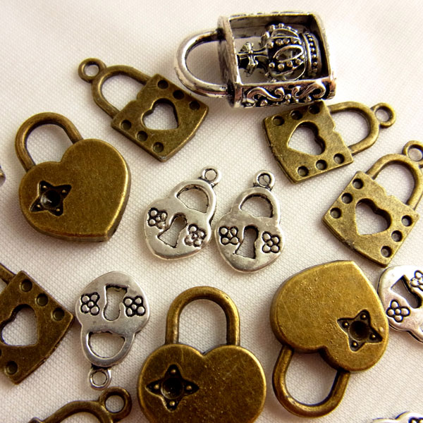 メタルパーツ アソートパック ロック各種14個入り【4557】〜手芸 アクセサリー パーツ ハンドメイド 手作り 大量 ク…