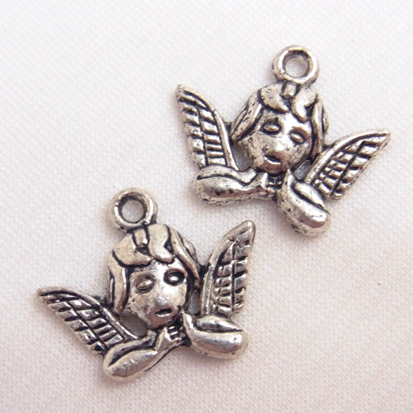 メタルパーツ 天使の願い28個入り アンティークシルバー【4544】〜手芸 アクセサリー パーツ ハンドメイド 手作り 大…