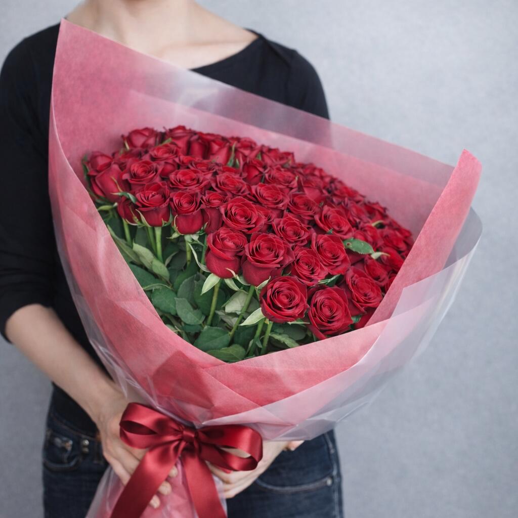 バラ 花束 50本 【安心のクール便出荷】[全色同価格] 歳祝い バラの花束 母の日 誕生日 結婚式 送別 花 お花 フラワー おすすめ 人気 歓送迎 退職 開店祝い 結婚祝い ギフト プレゼント お返し ホワイトデー バレンタイン カスミソウ かすみ草 還暦祝い [ 60本 に変更可能]