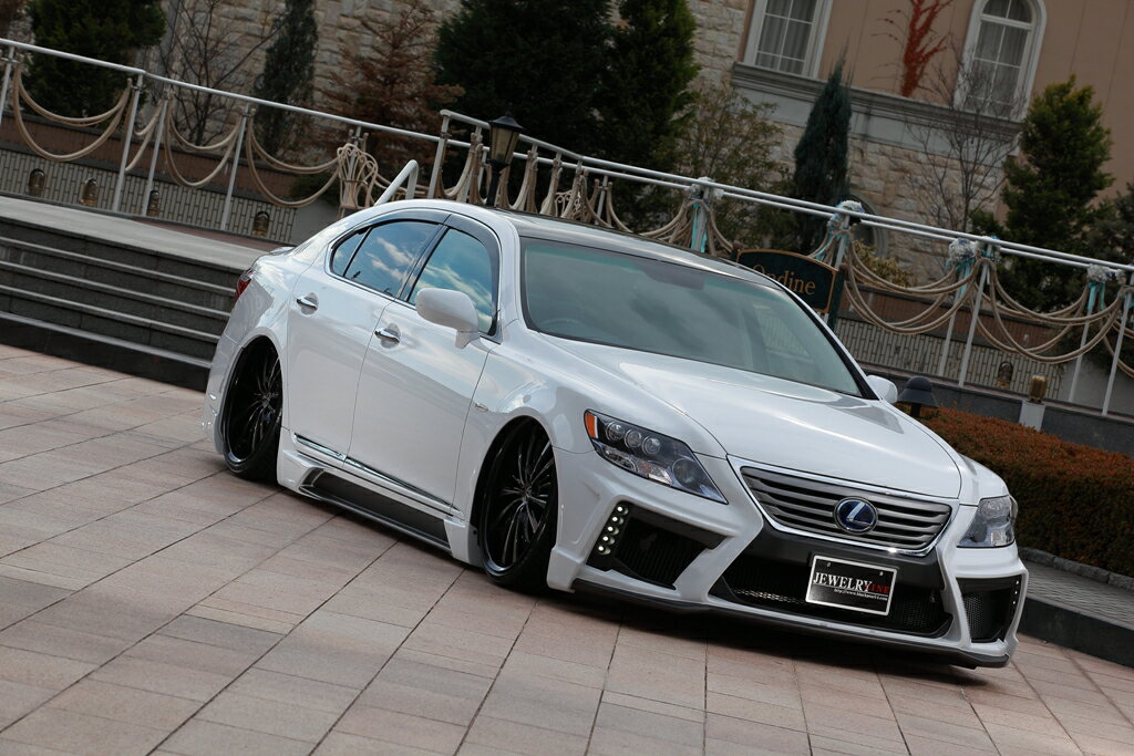 JEWERLY　LINE 　DIAMOND　seriesLEXUS LS460-600h 〜MC　サイドステップ