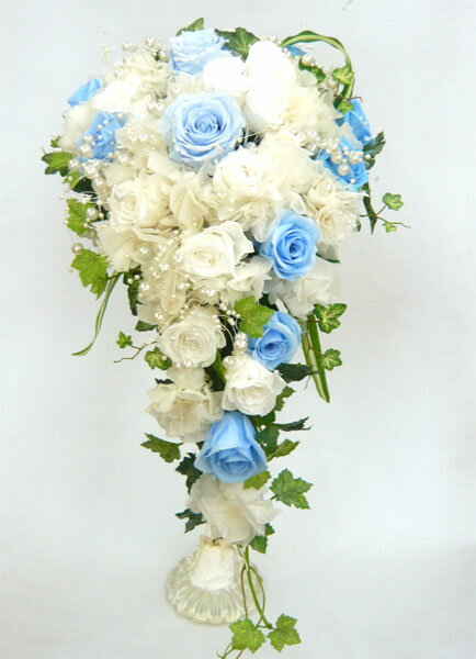 ウエディングブーケ/ブライダルブーケ/プリザーブドフラワー/ホワイト&ブルーローズキャスケードブーケ【smtb-tk】