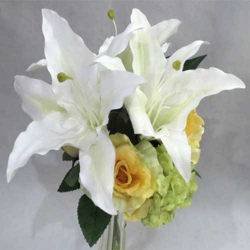 フラワーギフト　ブルーマートのブーケ/ウエディングブーケ/ブライダルブーケ/トス用S　ユリ＆黄色バラ【bouqet】【トスブーケ】【プルズブーケ】【ミニブーケ】｜アングル2