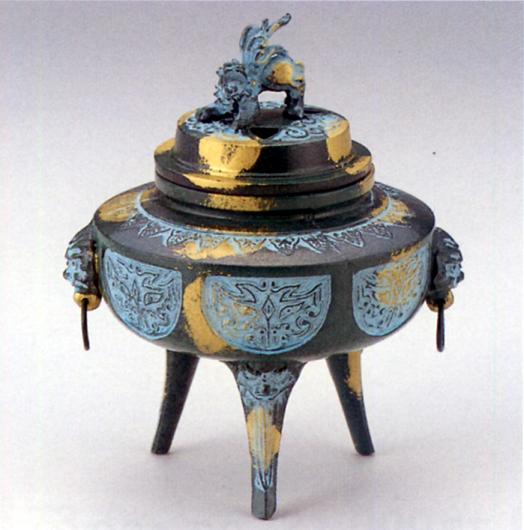 香炉・香立て■　駒型　鐶付菖蒲地紋　■村田宏作　合金製　化粧箱入【高岡銅器】