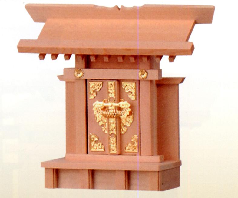 お宮　神棚　神殿中宮 関連品　神具はこちら 関連品　神具はこちらをクリックしてください 製造 国産品　 素材 檜 サイズ（ミリ） 外寸：高さ：約215×幅：約240×奥行：約90内寸：高さ：約160×幅：約75×奥行：約28 ※ 御宮 お宮 神棚 神殿 箱宮 霊舎 神社 神宮 大社 神具 神饌 神拝 神道 神仏習合 神祭具 宮形 札宮 御霊舎 御神体 一社造り 三社造り日本製檜製神殿