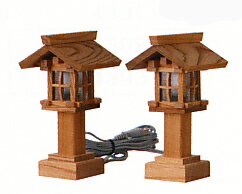 お宮　神棚　神殿■　木製（欅・ケヤキ）神前灯籠　電装式　板屋根6号　■神具　付属品