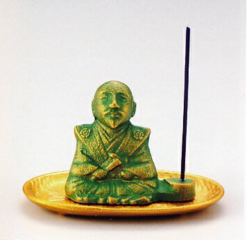 高岡銅器　香炉・香立て香は付属しません 素材 鋳鉄製 サイズ（センチ） 高さ：約6．0×幅約6．5×奥行約3．5小判：高さ：約9．6×幅約6．3 高岡銅器 高岡銅器は、1611年二代目加賀藩主前田利長が、高岡築城に際し、城下の繁栄をはかる産...