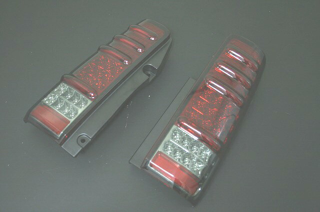 Motor Farm (モーターファーム) ジムニー JB23/33/43 MBRO製 サンダーLEDテール レッドスモーク
