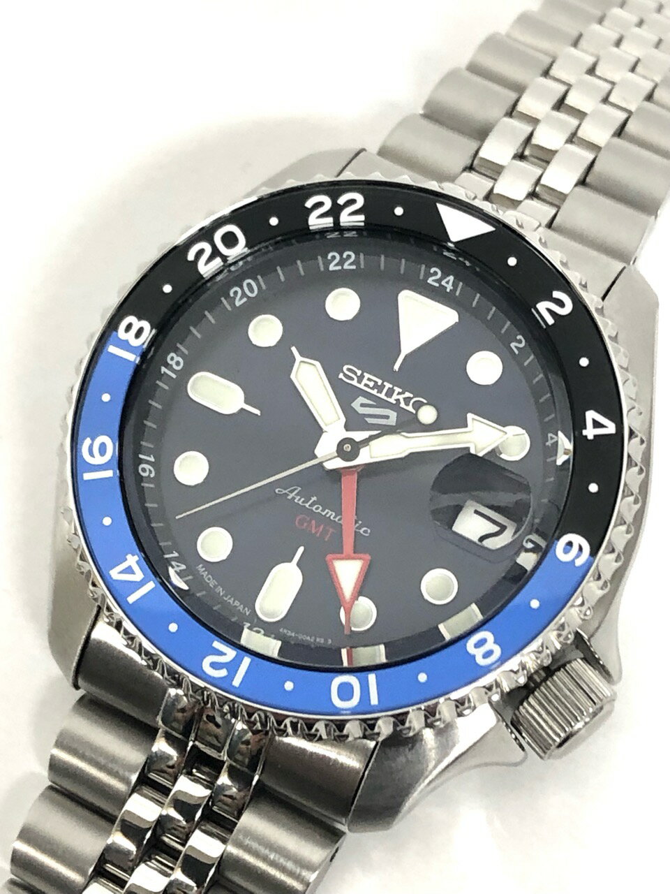 新品同様 セイコー SEIKO 5 GMT ブルー 青×黒 べセル 4R34-00A0 セイコー5スポーツ SKX スポーツスタイルGMT SBSC003 裏スケ 自動巻き AT SS バックスケルトン ネイビー文字盤【中古】