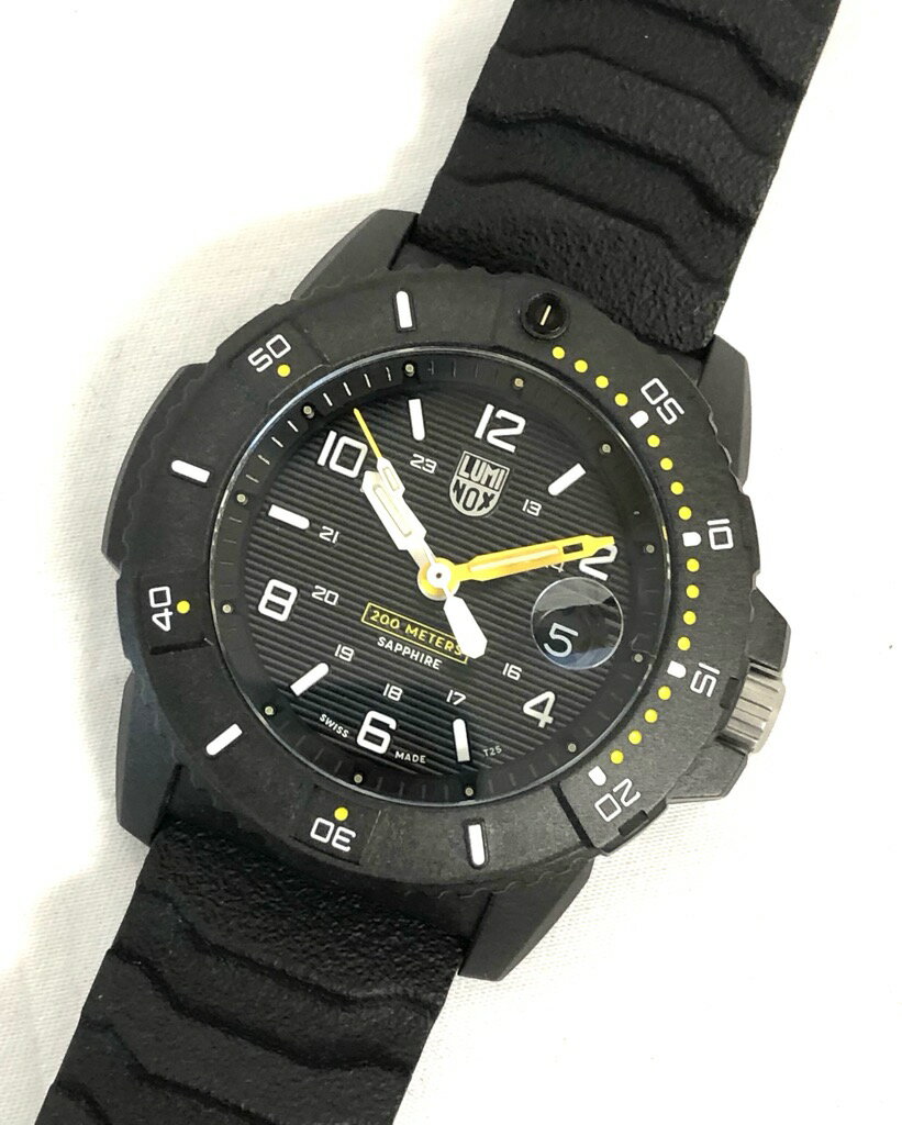 新品同様 ルミノックス 腕時計 3601 ネイビーシールズ ラバーブレス ブラック メンズ 紳士用 メンズ ウォッチ 黒 時計 ミリタリーウォッチ 黒文字盤 LUMINOX イエロー針  【中古】
