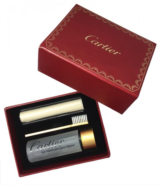 未使用品　カルティエ クリーニングキット お手入れキット ジュエリー用コフレ　Cartier エクラ ブラシ 洗浄ジェル　【中古】のサムネイル