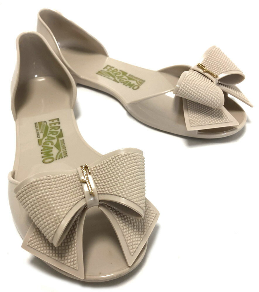 フェラガモ サンダル ラバーシューズ リボンモチーフ ライトベージュ ＃6 23cm ラバーサンダル Salvatore Ferragamo レディース 女性用 靴 FERRAGAMO 【中古】のサムネイル