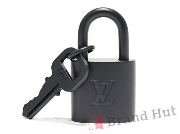 【新品・未使用品】【送料無料】ルイヴィトン パドロック マット ブラック 非売品 NSランク LOUIS VUITTON 鍵 南京錠 キーリング カデナ キーホルダー ネックレス アクセサリー ギフト プレゼント ツヤ無し【中古】