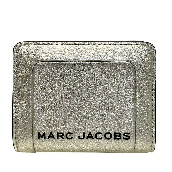 【2024年4月度月間優良ショップ受賞】マークジェイコブス MARC JACOBS 財布 折りたたみ財布 レディース アウトレット レザー 二つ折り財布 コンパクト M0016186 045 シルバー マークジェイコブス MARC JACOBS レディース WWWのサムネイル