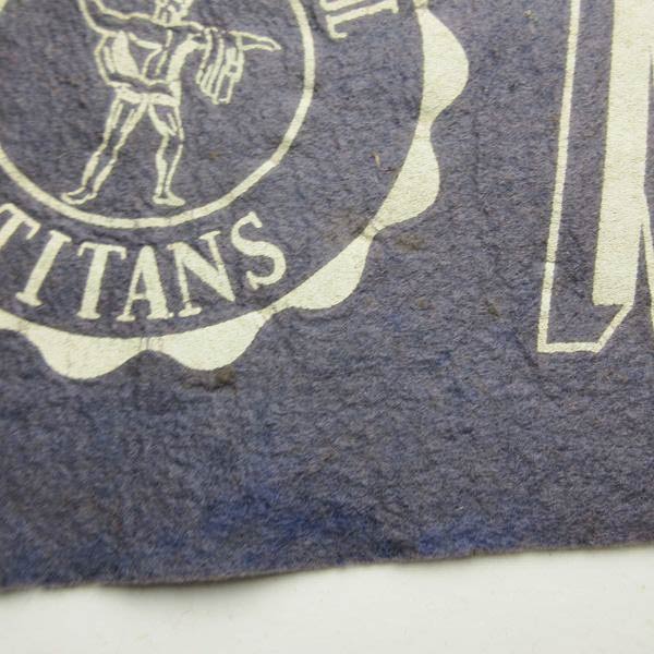 50s-60s USA製 MARINA H.S.TITANS フェルト ペナント ディスプレイ ハイスクール インテリア アメリカ製 ビンテージ D128【中古】【店舗什器】 [3]