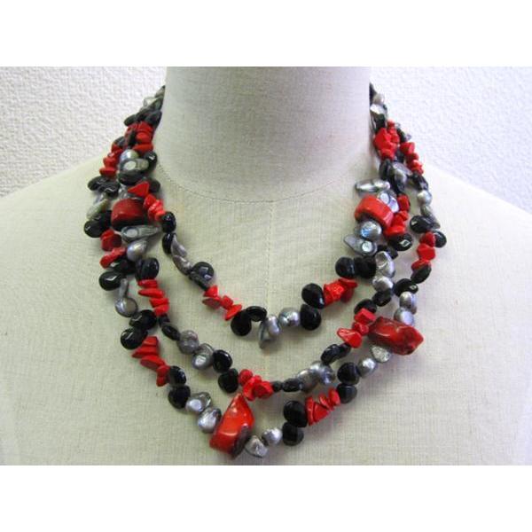 珊瑚 赤 レッド 黒 シルバーの3連ネックレス 01-257