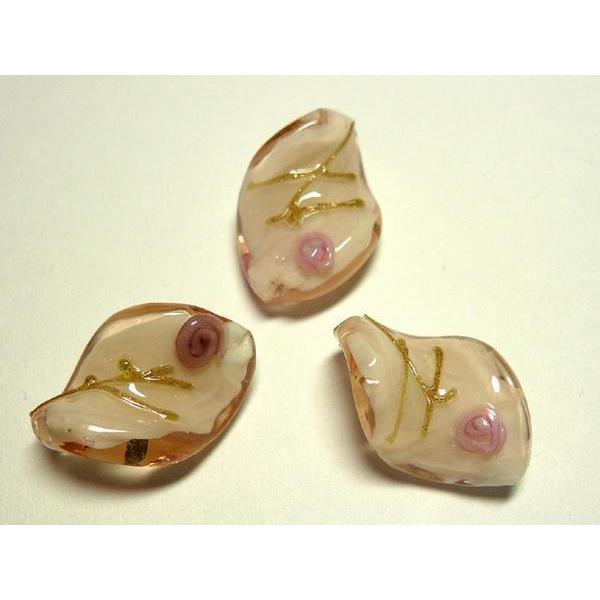 樂天商城 - ◇トンボ玉連◇リーフ 花　約20×15mm　約14粒　ピンク　06-0663