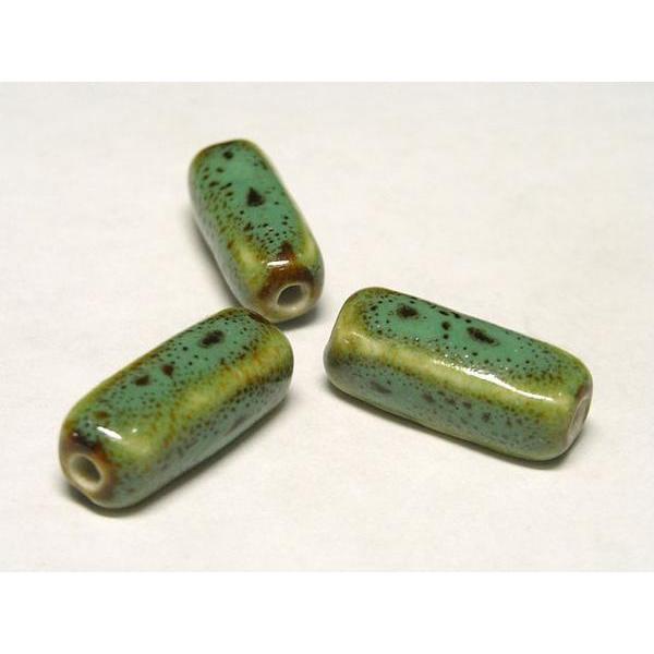 Rakuten - ◇陶器ビーズ連◇角柱 約19×8mm 緑 11個 06-0919