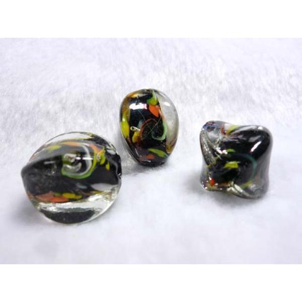樂天商城 - ◇トンボ玉連販売◇角柱 約24×18mm 約14粒 黒 06-1160