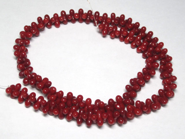 珊瑚ビーズ（染色） 真紅 ピーナッツ型 約9×3mm 連販売 さんご サンゴ コーラル 山珊瑚 海竹 赤 レッド アクセサリーパーツ ハンドメイド DIY 3