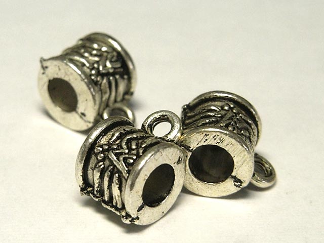 バチカン ペトロ 銀古美 約11×8mm(1個販売) アクセサリーパーツ ハンドメイド DIY