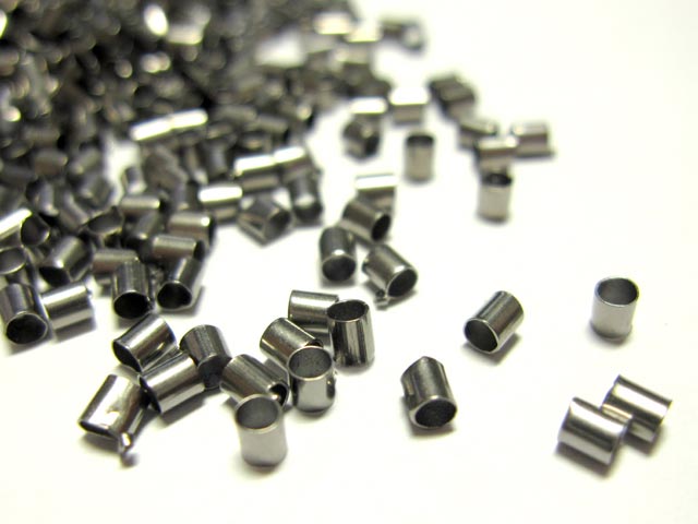かしめ玉 筒型 ガンメタ 約2×2mm (約1000個入り) つぶし玉 カシメ玉 アクセサリーパーツ ハンドメイド DIY