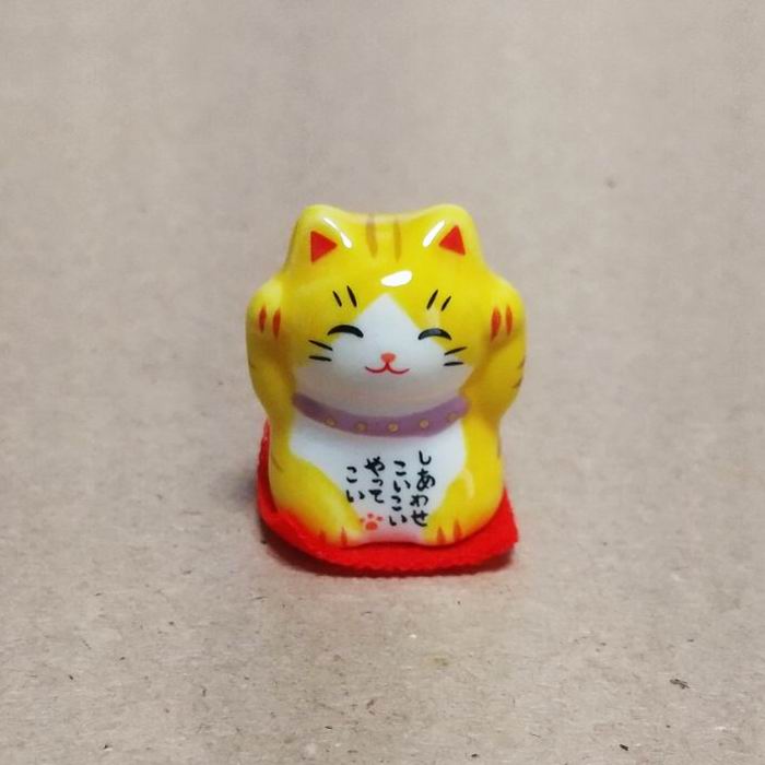 ミニ招き猫 E 高さ：約2.5cm 雑貨 置き物 