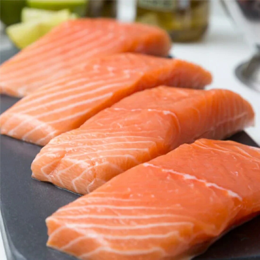 キングフレッシュサーモン 100g×4袋セット お取り寄せ 刺身用 とろける最高の一品！ 激安 鮭 サケ カナダ産 食品 カナダ旅行 お土産 お歳暮 熨斗OK