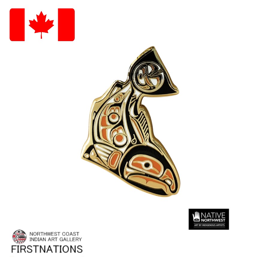 ■サイズ：縦3.2cm x 横2cm ■アーティスト：Haisla, Heiltsuk族 Paul Windsor ■素材：メタル、エナメル、ラバー■商品説明：カナダ先住民インディアンのアニマルデザインのピンズです。金属プレート裏面にバタフライクラッチという針を垂直に立てて衣服等の布地に貫通させて使用するピンバッジです。
