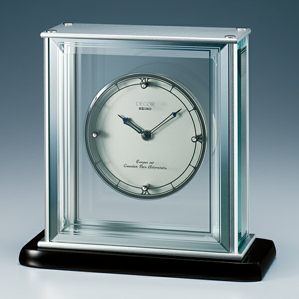シャープな造形の金属とカットガラスの中に浮かぶプラチナの輝き セイコー置時計デコール SEIKO DECOR AZ755S