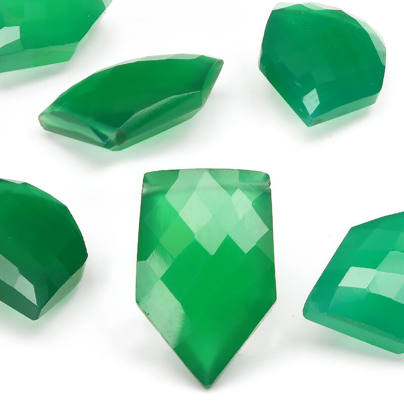 【粒販売】インド産 グリーンオニキス ホームベースファセットカット 13〜14mm【1粒販売】▽ グリーンメ..