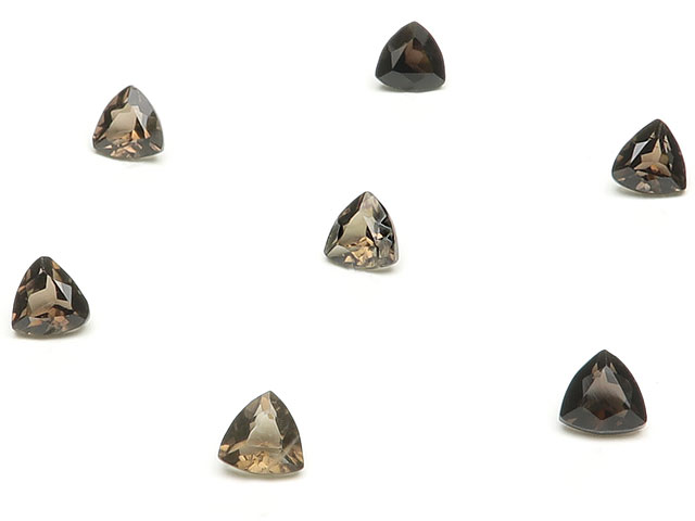 スモーキークォーツ トリリアントファセットカット ルース 4mm【15コ販売】▽ 煙水晶 Smoky quartz 裸石 粒売り 天然…