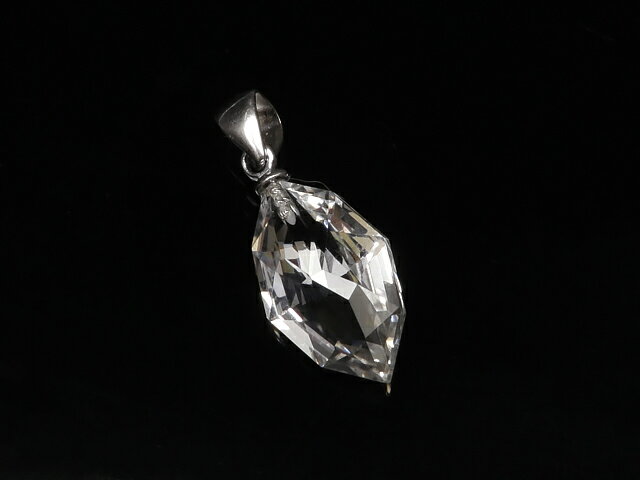 天然水晶 クリスタルクォーツ マーキスカットペンダントトップ 15×10mm 【1コ販売】▽ クリスタル 水晶 本水晶 ロッククリスタル 水精 石英 Cryst...