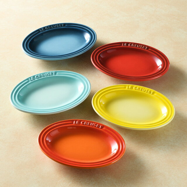 ル・クルーゼ（5000円程度） LE CREUSET （ル・クルーゼ） ミニ・オーバル・プレート (5枚入り) レインボー 父の日 ギフト お返し プレゼント お祝い 内祝い 結婚祝い おしゃれ ル クルーゼ 食器 父の日ギフト 父の日プレゼント