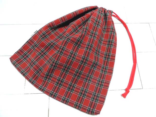 【送料無料】片絞り巾着袋/タータンチェック/横31×縦36センチ 着替え入れ 体操服入れ エプロン入れ