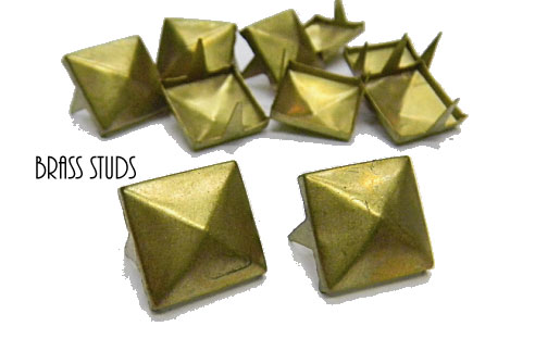 真鍮スタッズ鋲ピラミッド【大】☆10個入りのお試しボリューム☆ 真鍮 パーツ スタッズ 真鍮製/趣味の方も職人さんも/レザークラフト材料に