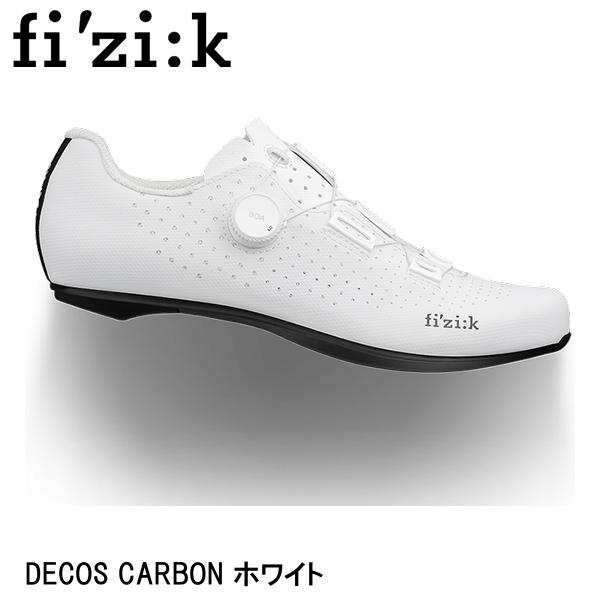 fizik フィジーク DECOS CARBON ホワイト 自転車 シューズ 靴 アッパー：PUラミネート・オーバーメッシュアッパー クロージングシステム：Li2 BOAフィットシステム ソール：R2 UDフルカーボンアウトソール -stiffness index 10（ソールの剛性感 10/10） 重量：228g(size42) DECOS CARBONは、快適性とパフォーマンスの境界線上に存在するように設計されています。ミニマルなシングルBOAアッパーと高剛性フルカーボンソールを組み合わせた唯一無二なコンセプトのシューズで、何度も何度も長距離を走ることができます。 PUラミネート・メッシュアッパー：必要な部分を弾力性の高いPUをラミネートすることで、しっかりと補強し耐久性と剛性を向上。メッシュ素材が持つ優れた通気性を兼ね備えた快適性にも優れるアッパー。 ■商品のデザイン、仕様、外観、は予告なく変更する場合がありますのでご了承ください。アッパー：PUラミネート・オーバーメッシュアッパー クロージングシステム：Li2 BOAフィットシステム ソール：R2 UDフルカーボンアウトソール -stiffness index 10（ソールの剛性感 10/10） 重量：228g(size42) DECOS CARBONは、快適性とパフォーマンスの境界線上に存在するように設計されています。ミニマルなシングルBOAアッパーと高剛性フルカーボンソールを組み合わせた唯一無二なコンセプトのシューズで、何度も何度も長距離を走ることができます。 PUラミネート・メッシュアッパー：必要な部分を弾力性の高いPUをラミネートすることで、しっかりと補強し耐久性と剛性を向上。メッシュ素材が持つ優れた通気性を兼ね備えた快適性にも優れるアッパー。 R2 カーボンファイバーアウトソール：最適なクリートポジション、軽量性、通気性、高剛性、パワー伝達のためのファインチューニングが施されたUDフルカーボンソール。最新のレースパフォーマンスモデルと同様の"R2 Outsole"を採用。 クロージングシステム：ダイヤ径が小さく薄い、最新のLi2 BOARシステムを採用。空力を向上させ、自分の足の形に合わせてフィット感を簡単に調整することが可能です。