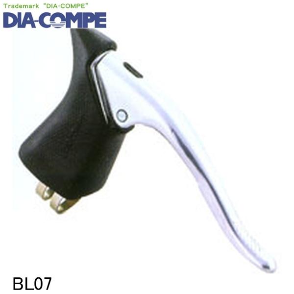 DIA-COMPE ダイアコンペ BL07 自転車 ブレーキレバー ●アルミダイキャストブラケット ●アルミ成形レバー（アルマイト仕上げ） ●アナトミックデザインブラケットカバー ●95アウターキャップ付 ●リターンスプリング ●重量：244g （ペア） （注意）付属のアウターキャップを使用しレバー内部にアウターを差し込んで下さい。 ■商品のデザイン、仕様、外観、は予告なく変更する場合がありますのでご了承ください。 サイクルパーツ ブレーキ 自転車 ブレーキレバー 自転車 ロードバイク MTB マウンテンバイク シクロクロス クロスバイク●アルミダイキャストブラケット ●アルミ成形レバー（アルマイト仕上げ） ●アナトミックデザインブラケットカバー ●95アウターキャップ付 ●リターンスプリング ●重量：244g （ペア） （注意）付属のアウターキャップを使用しレバー内部にアウターを差し込んで下さい。 サイクルパーツ ブレーキ 自転車 ブレーキレバー 自転車 ロードバイク MTB マウンテンバイク シクロクロス クロスバイク