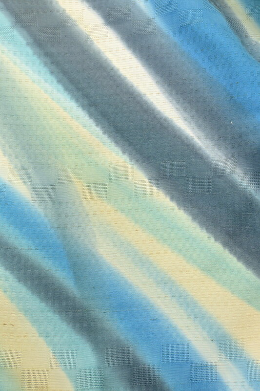 【ショップ評価★5ありがとう♪】着物だいやす 621■羽織■日本の絹　斜め縞文　濡れ描き　縹色　身長サイズ：L　ガード加工【正絹】【仕立て上がり羽織】【送料無料】【新品】